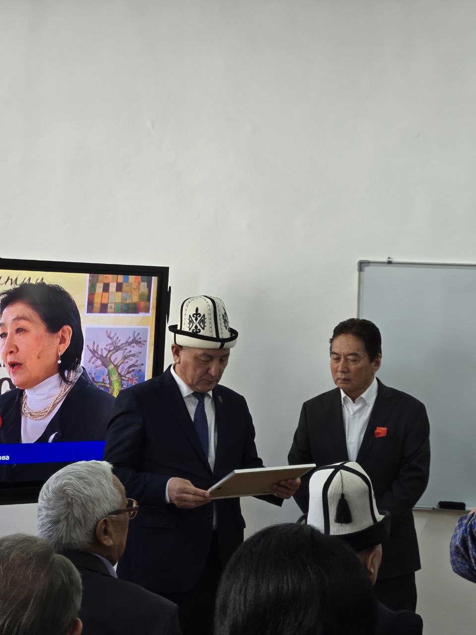 В КНУ им. Ж. Баласагына открылся Центр исследований истории кыргызского языка имени профессора Карбоза Дыйканова