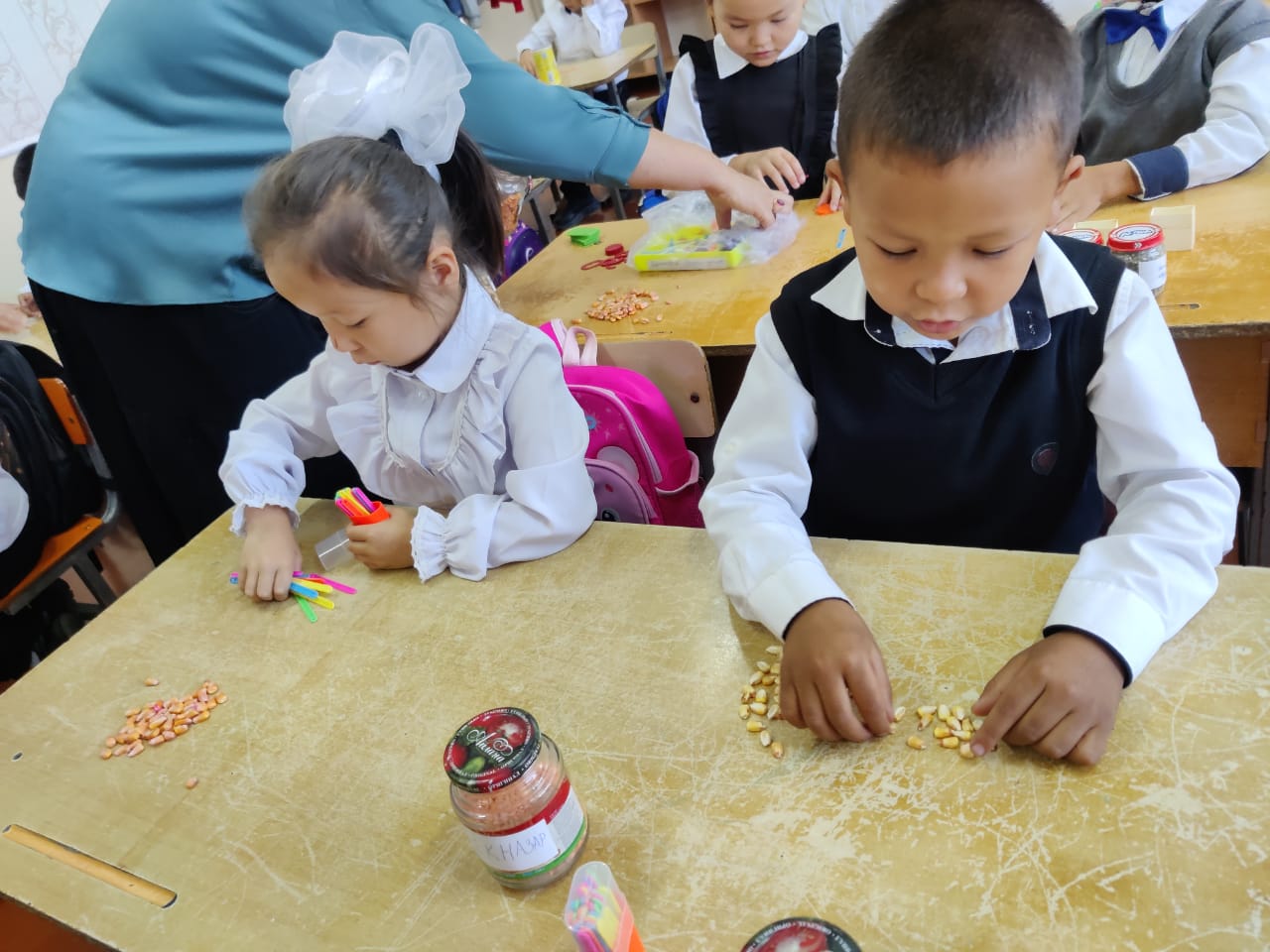 "ЗАМАНБАП РЕСУРС". «ТАБИГЫЙ ИЛИМДЕР» ОКУУ КИТЕБИНИН АЛТЫ КАСИЕТИ