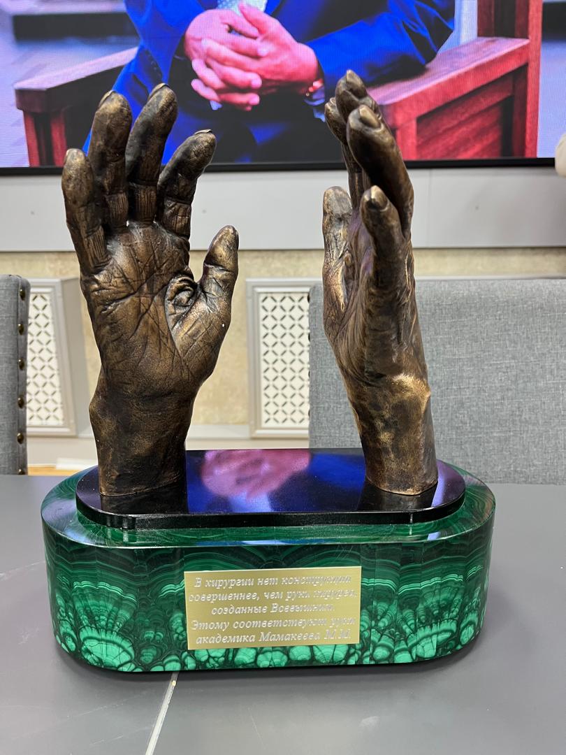 БИШКЕКТЕ МАМБЕТ МАМАКЕЕВДИ ЭСКЕРҮҮ КЕЧЕСИ ӨТТҮ