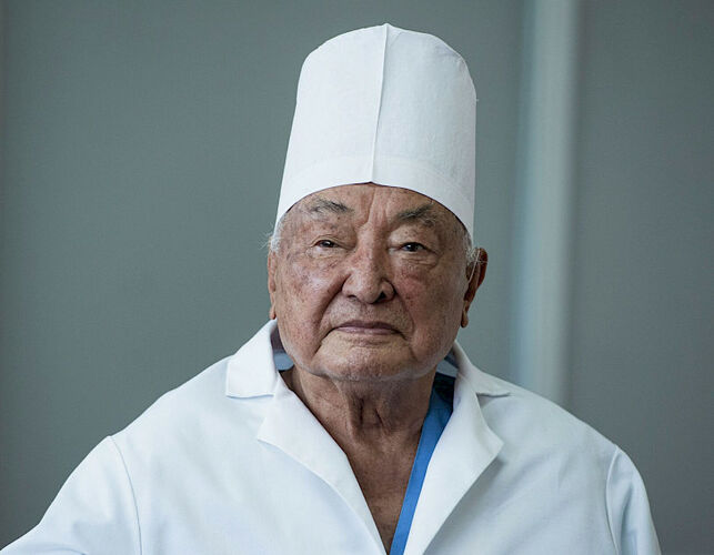 БИШКЕКТЕ МАМБЕТ МАМАКЕЕВДИ ЭСКЕРҮҮ КЕЧЕСИ ӨТТҮ