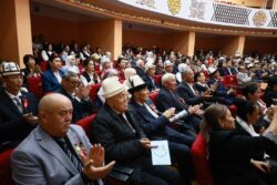 Ош облусунда мугалимдер күнү белгиленди