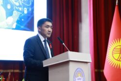 Ош облусунда мугалимдер күнү белгиленди