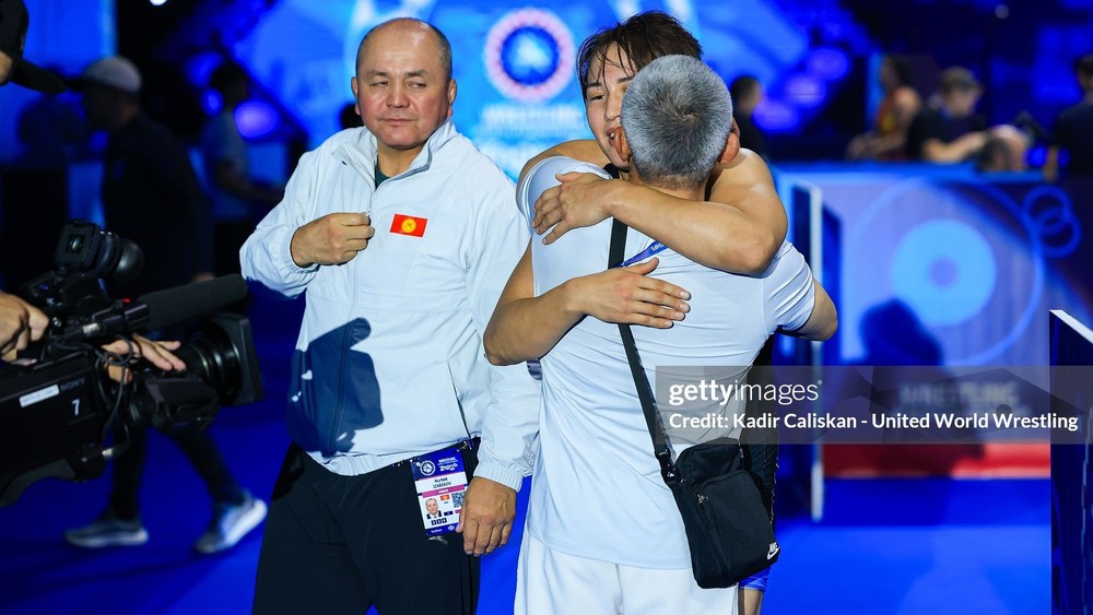 СТУДЕНТ НУРЗАТ НУРТАЕВА ЖАШТАР АРАСЫНДА ДҮЙНӨ ЧЕМПИОНУ БОЛДУ