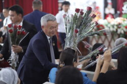 ОШТУДА БИЛИМ БЕРҮҮ КЫЗМАТКЕРЛЕРИНИН КҮНҮ БЕЛГИЛЕНДИ