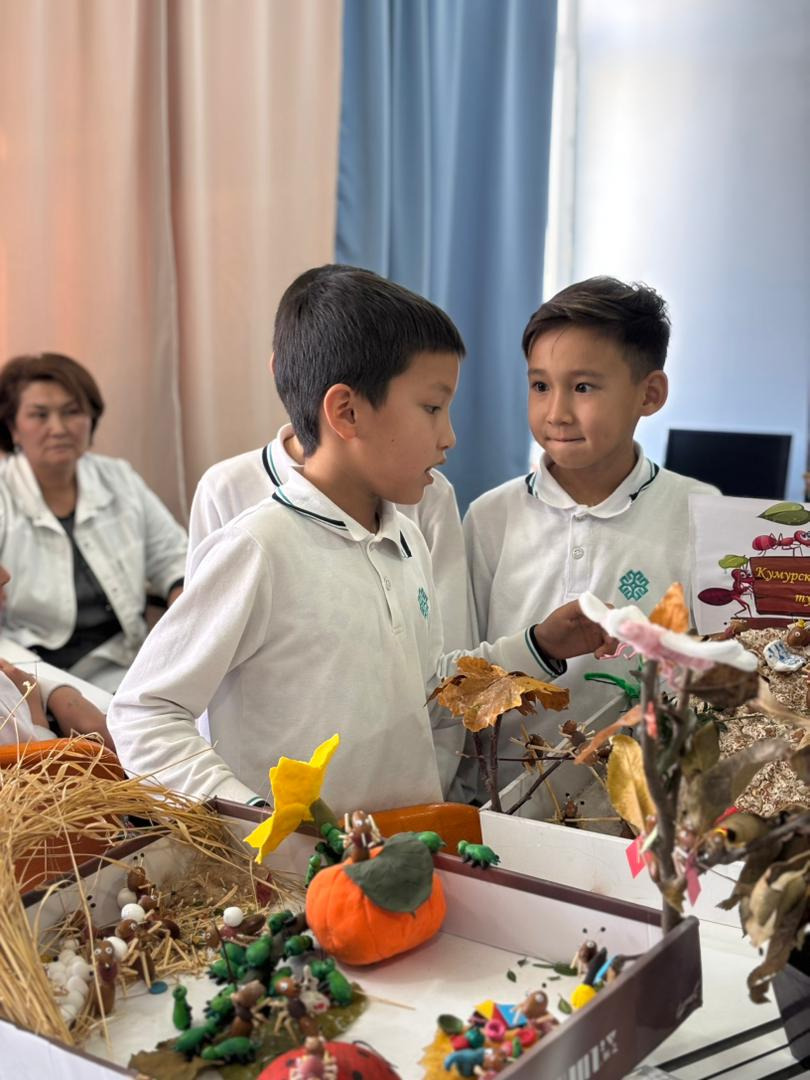 “Бир айга бир китеп” — ар айда жаңы дүйнөнү ачкан саякат!