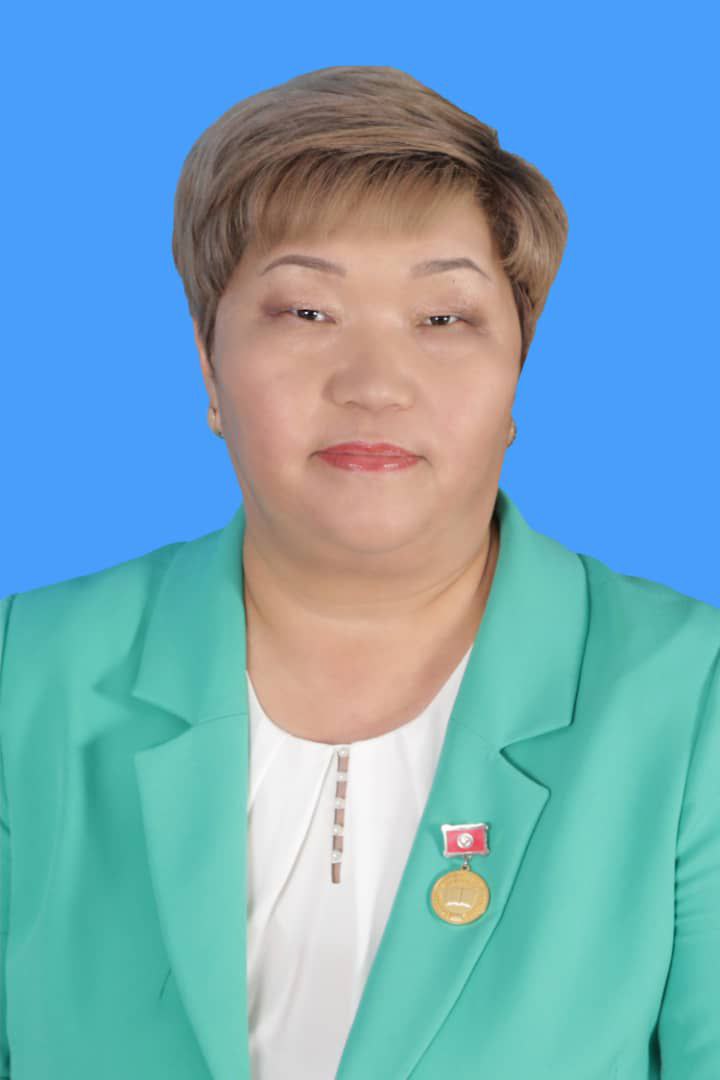 МУГАЛИМ ЭЛДИН АКЫЛЫН, АЯЛ КООМДУН ЖҮЗҮН КӨТӨРӨ