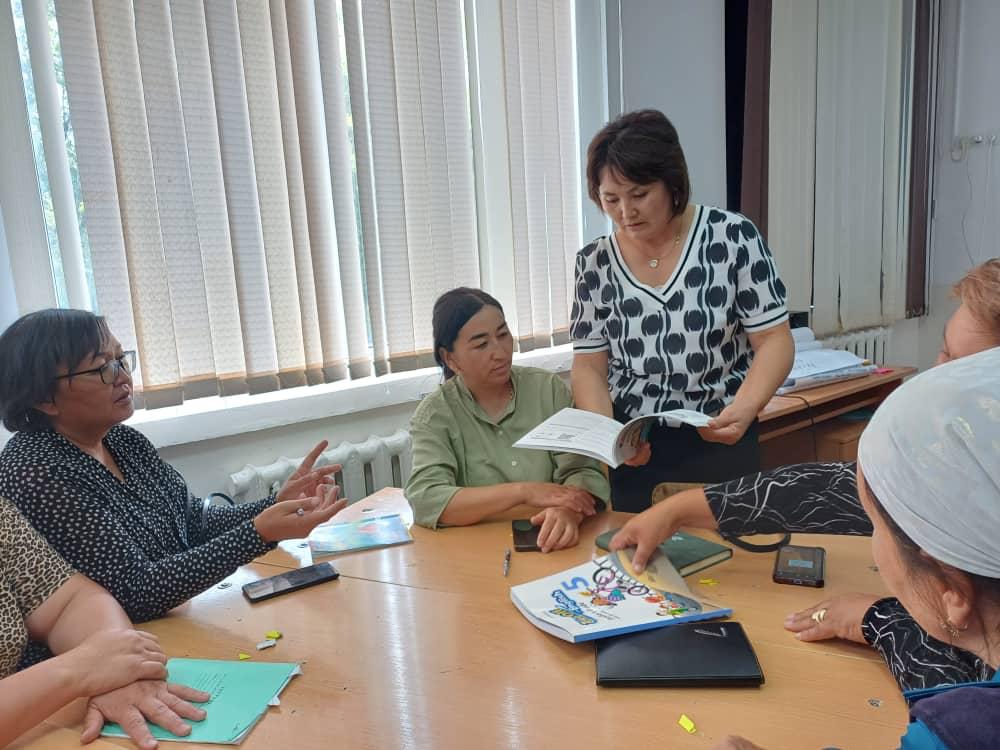 БИЛИМ БЕРҮҮДӨГҮ ЖАҢЫ ДООР: 12 ЖЫЛДЫК СИСТЕМА ЖАНА «АЛТЫН КАЗЫК» ПРОГРАММАСЫНЫН БАГЫТЫ