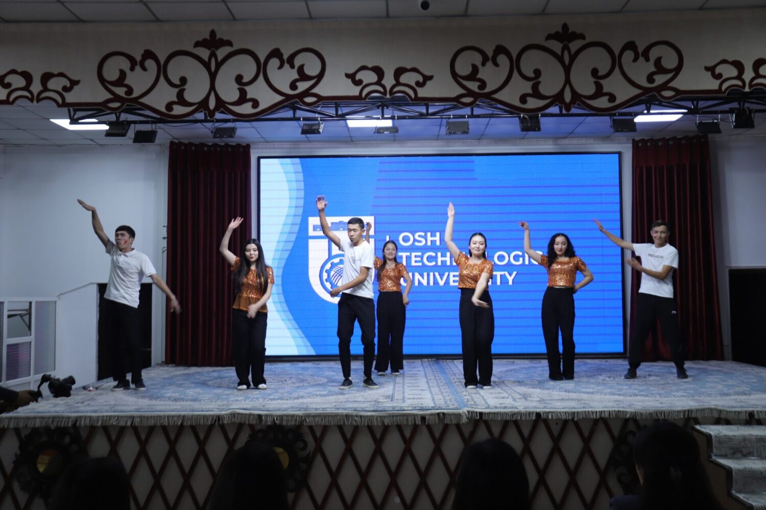 ОШТУДА “GOLDEN AUTUMN AMERICAN FEST” ӨТКӨРҮЛДҮ