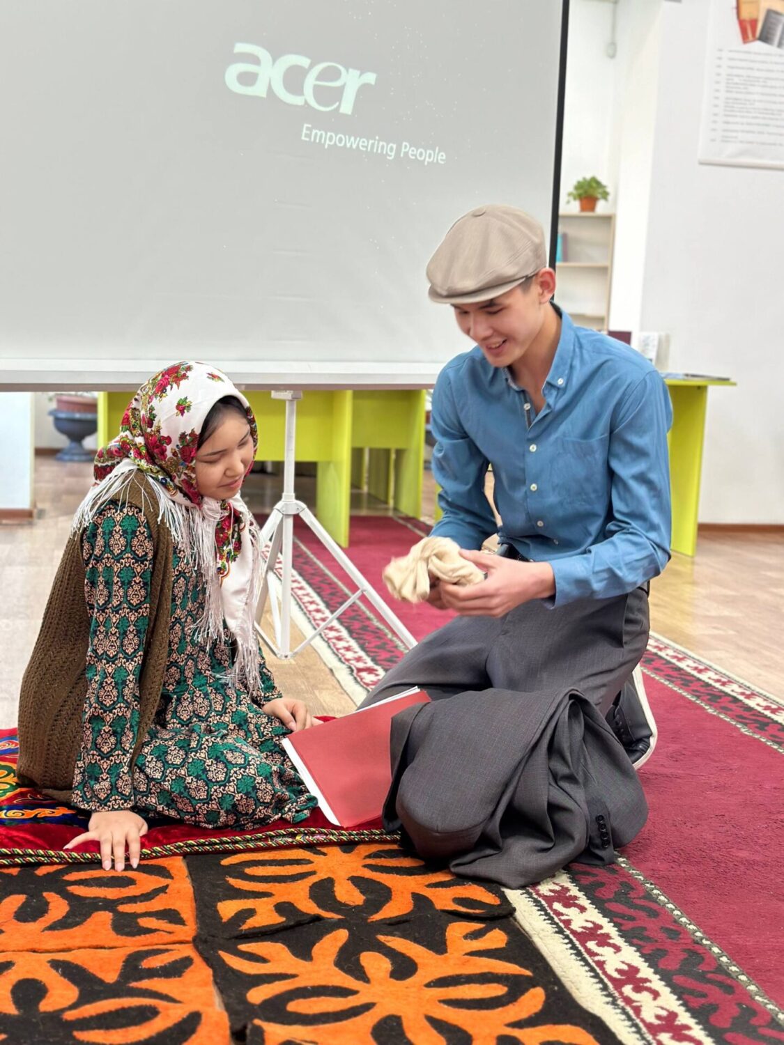 ЖООКЕР АКЫН ЖУСУПТУН КИТЕПКАНАСЫНДА