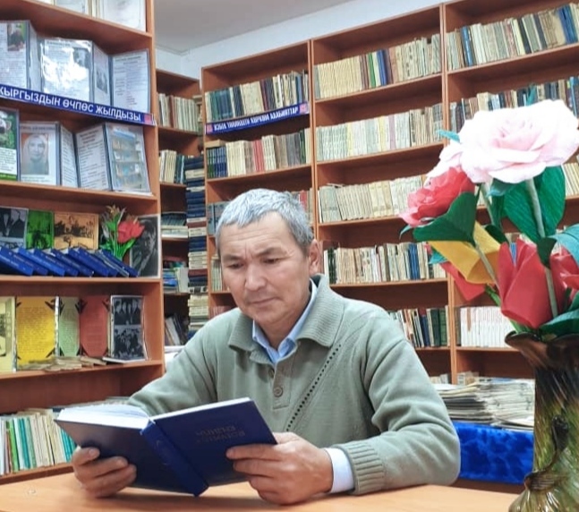 ЭЛЕТТИК МУГАЛИМ ЭМНЕГЕ КЫЖААЛАТ ЖЕ  ЖАСАЛМА ИНТЕЛЛЕКТТИН БИЛИМ АЛУУДАГЫ ПАЙДАСЫ ЖАНА ЗЫЯНЫ