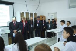 ОШТУ АККРЕДИТАЦИЯДАН ӨТҮП ЖАТАТ