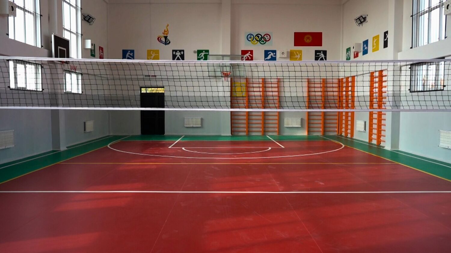 Базар-Коргондо заманбап талаптарга жооп берген жаңы мектеп ишке берилди