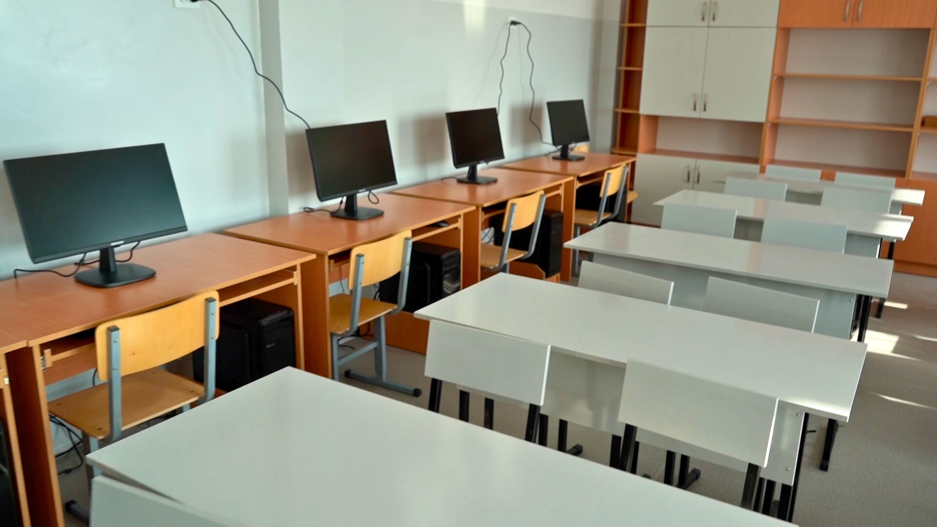 Базар-Коргондо заманбап талаптарга жооп берген жаңы мектеп ишке берилди