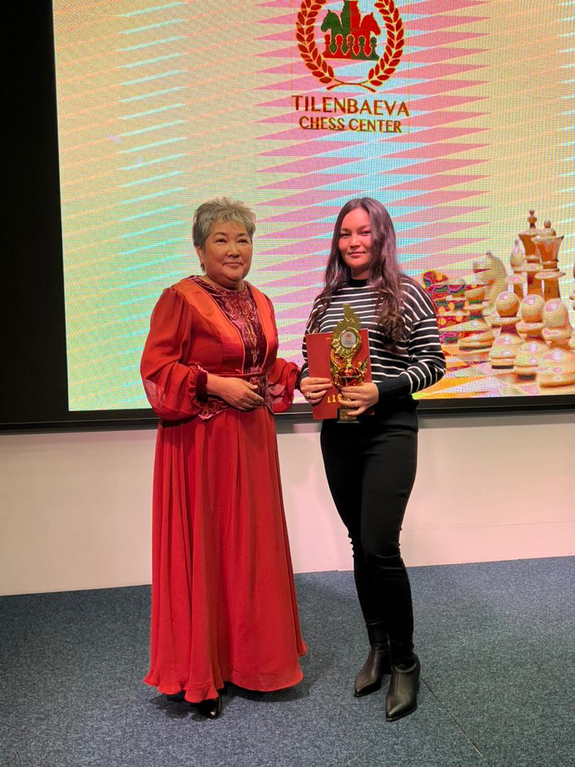 ШАХМАТ БОРБОРУНУН 10 ЖЫЛДЫК ИЙГИЛИГИ