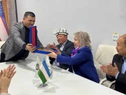 ОШ ТУНУН ОКУТУУЧУЛАРЫ АНДИЖАН ШААРЫНДА