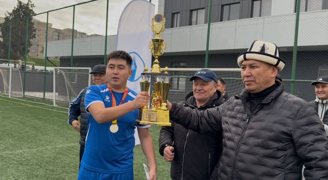 БАСМА СӨЗ КҮНҮНӨ АРНАЛГАН ФУТЗАЛ МЕЛДЕШИ