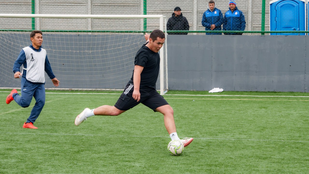 БАСМА СӨЗ КҮНҮНӨ АРНАЛГАН ФУТЗАЛ МЕЛДЕШИ