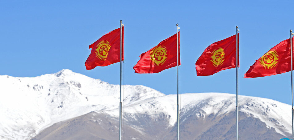 УЛУТ ДЕМИ ЖАНА КЫРГЫЗ ДЫМАГЫ!