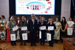 Университетке салым кошкон ЫКТЫЯРЧЫ-ОКУТУУЧУЛАР 