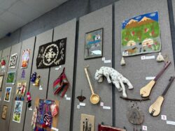 Мыкты кол өнөрчүлөрдүн сынагы 