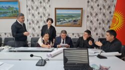 КМУнун окутуучулары ОшМУда туруктуу өнүгүү боюнча семинар өткөрдү