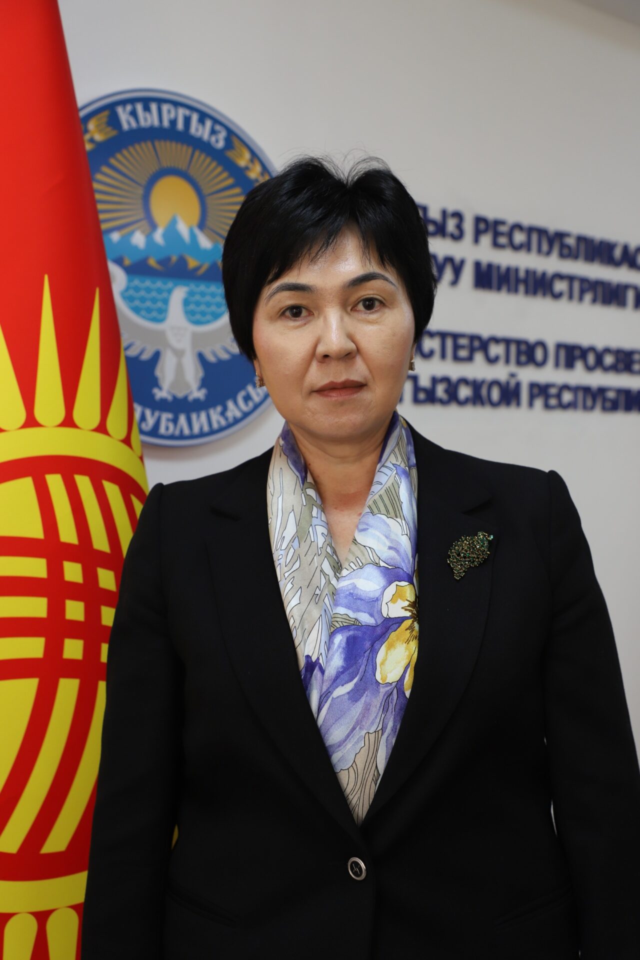 Бактыгүл АКУЛОВА: “ЖЕКЕ МЕНЧИК МЕКТЕПКЕ ЭЛЕКТРОНДУК ЛИЦЕНЗИЯ БЕРИЛЕТ”