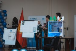 «Ала-Тоо» Эл аралык университетинде Click 2025 Жаштар Хакатону өттү