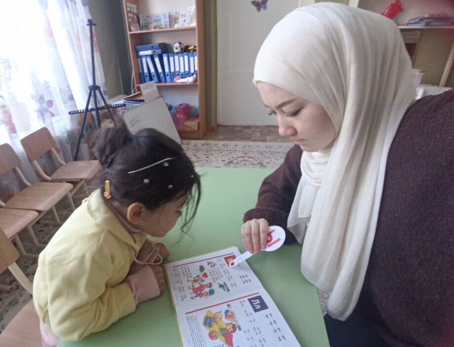 Дуалдык билим: жаш педагогодорду такшалтат