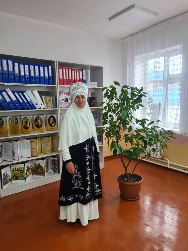 МУГАЛИМДИККЕ ЧЫН ДИЛДЕН КЫЗМАТ КЫЛГАН ИНСАНДАР