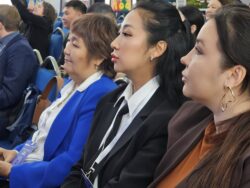 Бүтүрүүчүлөрдүн эл аралык конференциясы