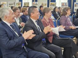 Бүтүрүүчүлөрдүн эл аралык конференциясы