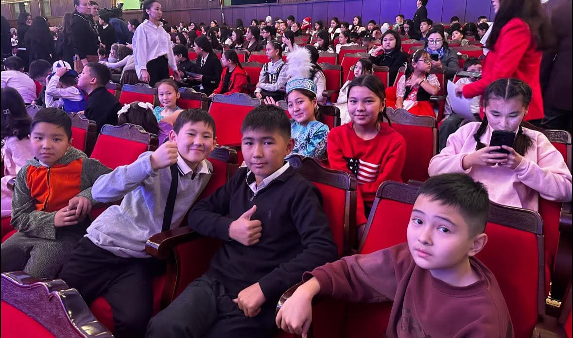 Президенттик балаты- балдар үчүн сыйкырдуу майрам