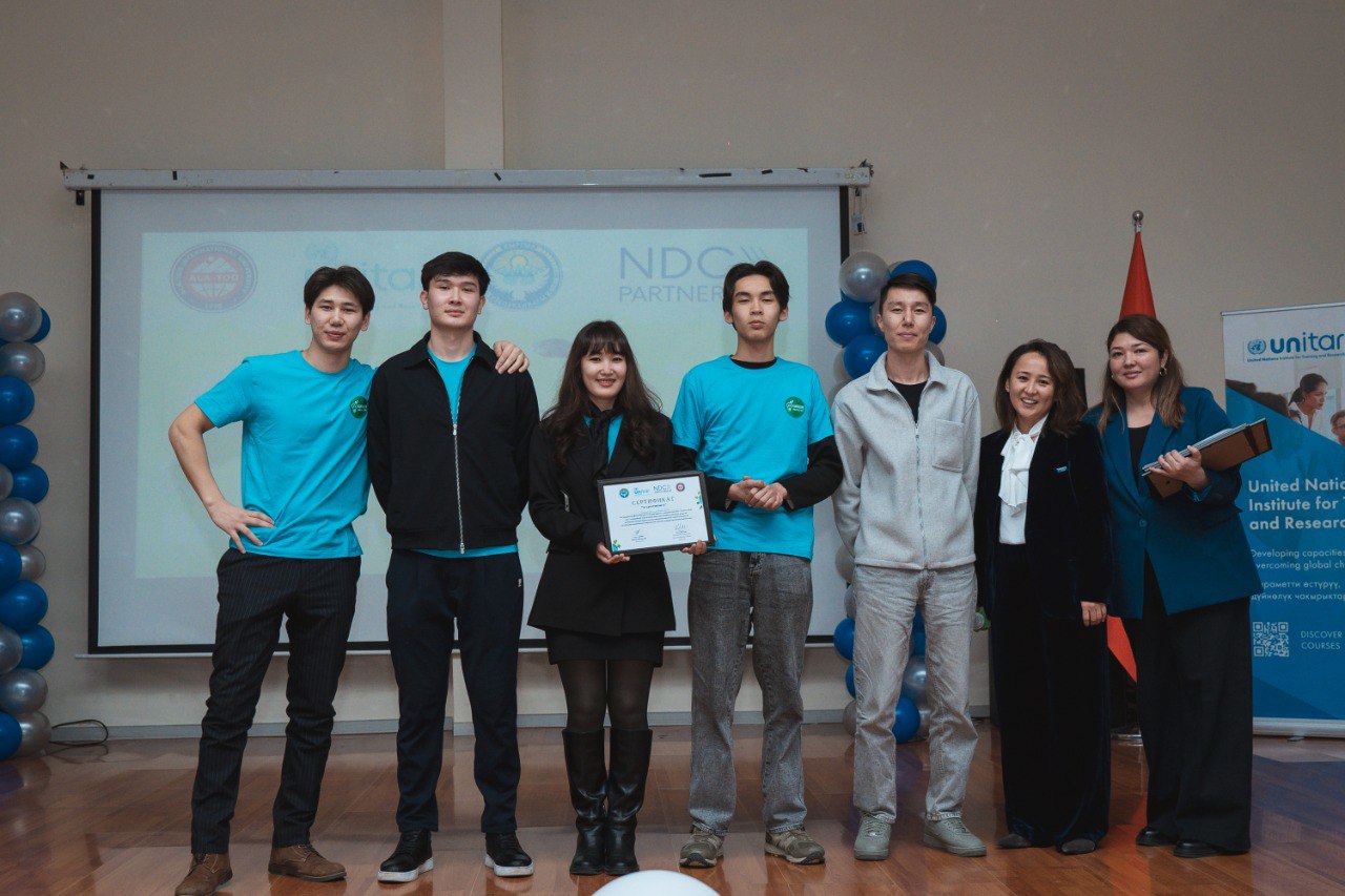 "Ала-Тоо" Эл аралык университетинде Click 2025 Жаштар Хакатону өттү