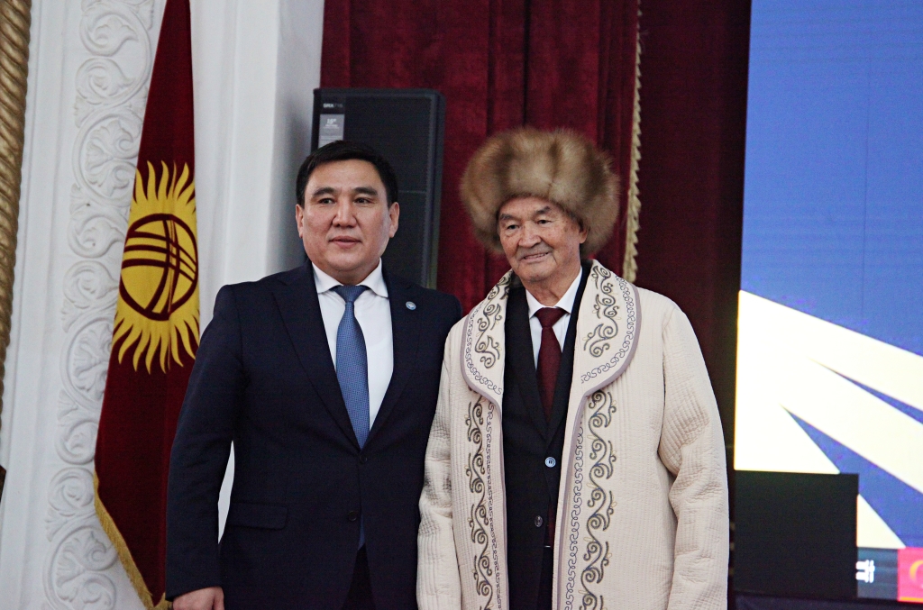 БЕКТЕМИР МУРЗУИБРАИМОВ: МАСШТАБДУУ ИНСАН, ОКУМУШТУУ, ПЕДАГОГ ЖАНА КООМДУК ИШМЕР