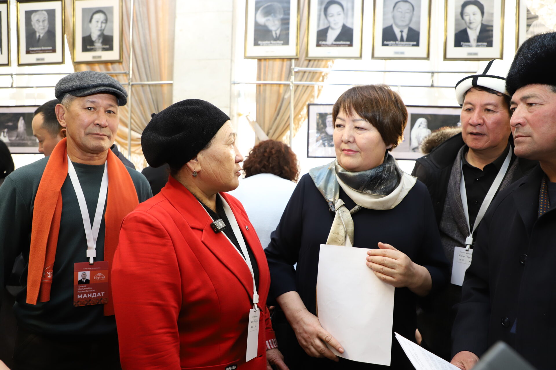 САДЫР ЖАПАРОВ: “БИЛИМ БЕРҮҮ - МАМЛЕКЕТТИ КУРУУНУН ЭҢ МААНИЛҮҮ НЕГИЗДЕРИНИН БИРИ”