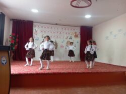 КҮЧТҮҮЛӨР КҮЛДҮ МЕКТЕБИНДЕ КӨП!