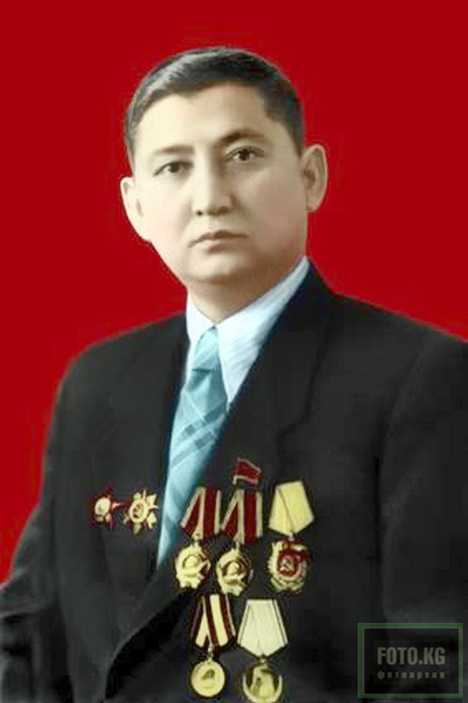 ИСХАК РАЗЗАКОВДУН ӨРНӨКТҮҮ ӨМҮРҮ