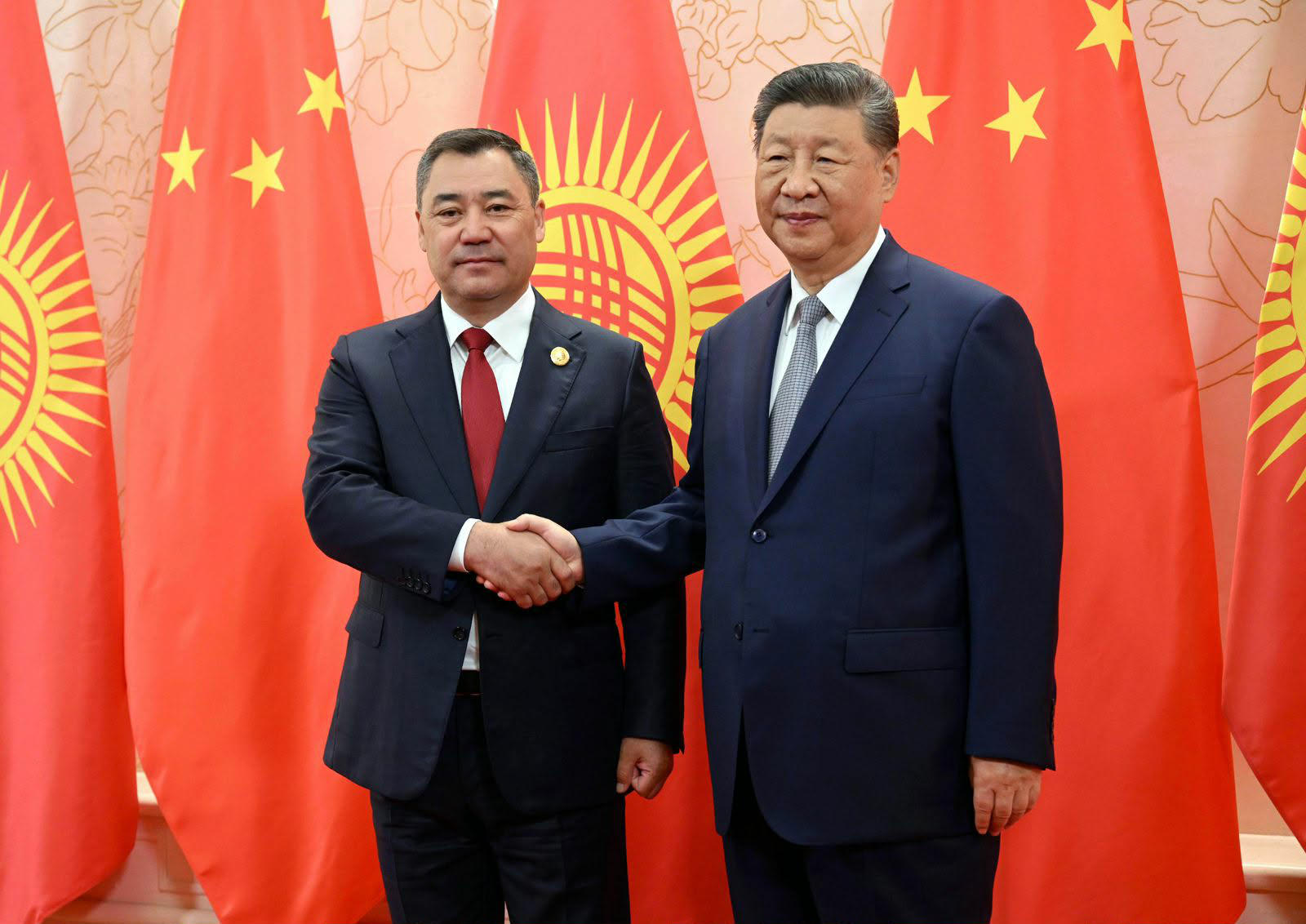 ПЯТЬ ЛЕТ ПРЕЗИДЕНТСТВА САДЫРА ЖАПАРОВА: ГЛАВНЫЙ ЭКЗАМЕН ЕЩЕ ВПЕРЕДИ