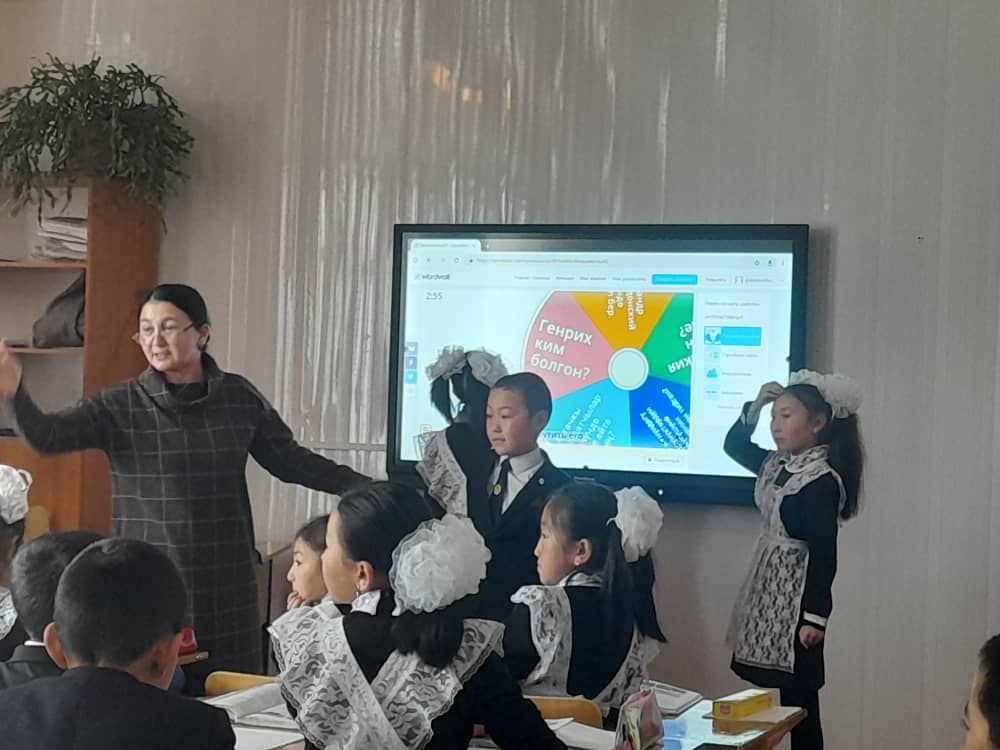 МУГАЛИМДИН БАЛАГА КОЛ КӨТӨРҮШҮ — ОЛУТТУУ КӨЙГӨЙ 