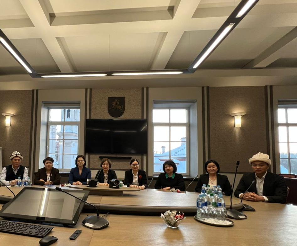 ЛИТВА: ЭРКИНДИК, STEM БАГЫТЫ ЖАНА МУГАЛИМДИН КЕСИПТИК ӨСҮШҮ