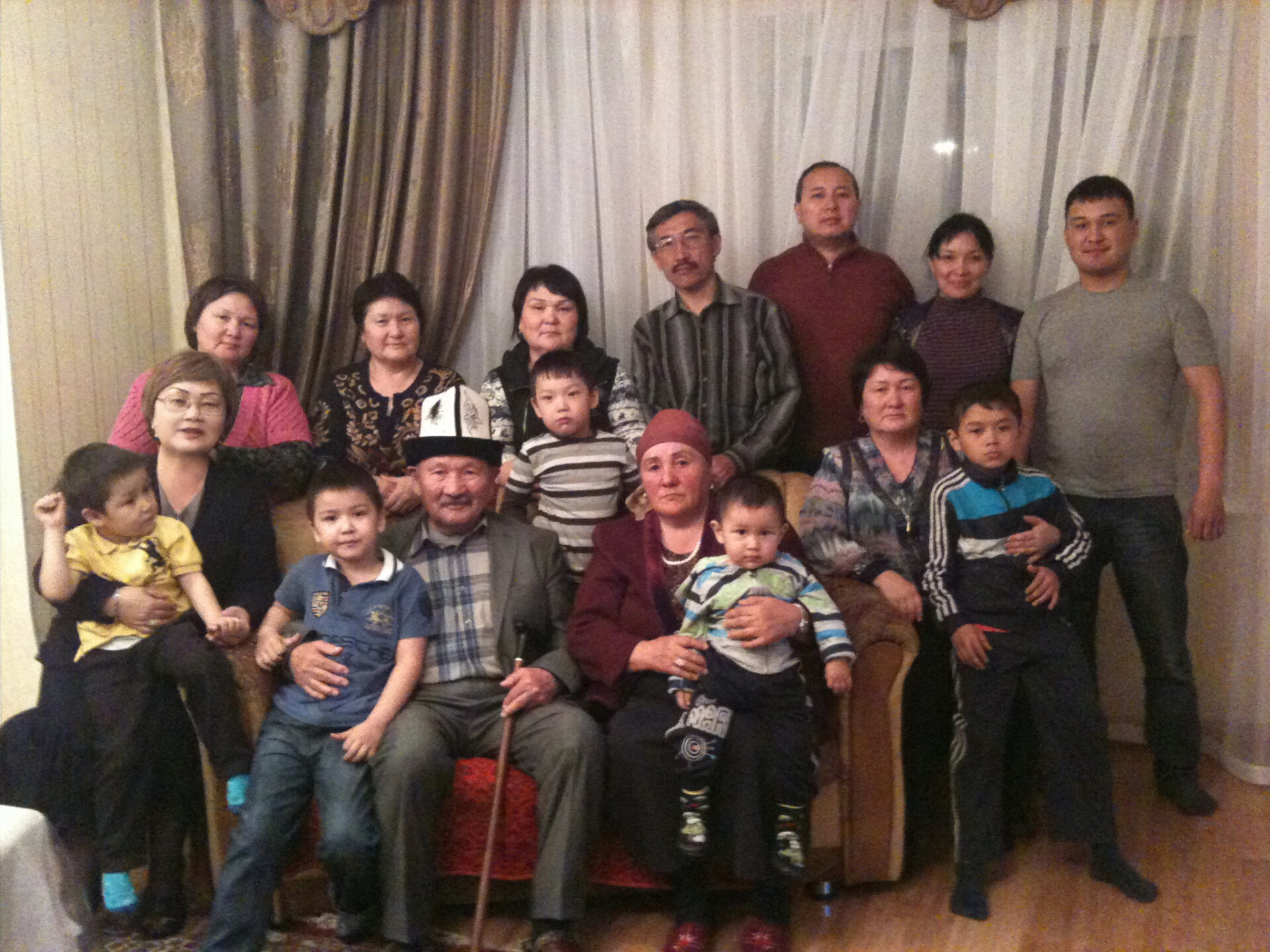 ПРОФЕССОР МАМБЕТАЛИЕВА ГҮЛМИРА ЭЖЕБИЗДИН ЭМГЕГИН ЭЛ ЭСКЕРЕТ