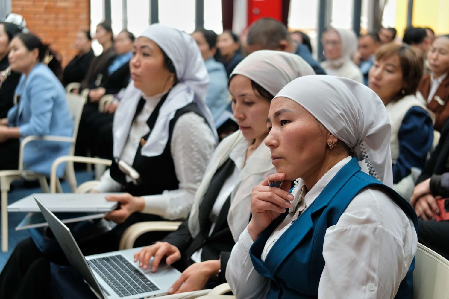 Бишкекте информатика мугалимдери үчүн эки күндүк форум өттү