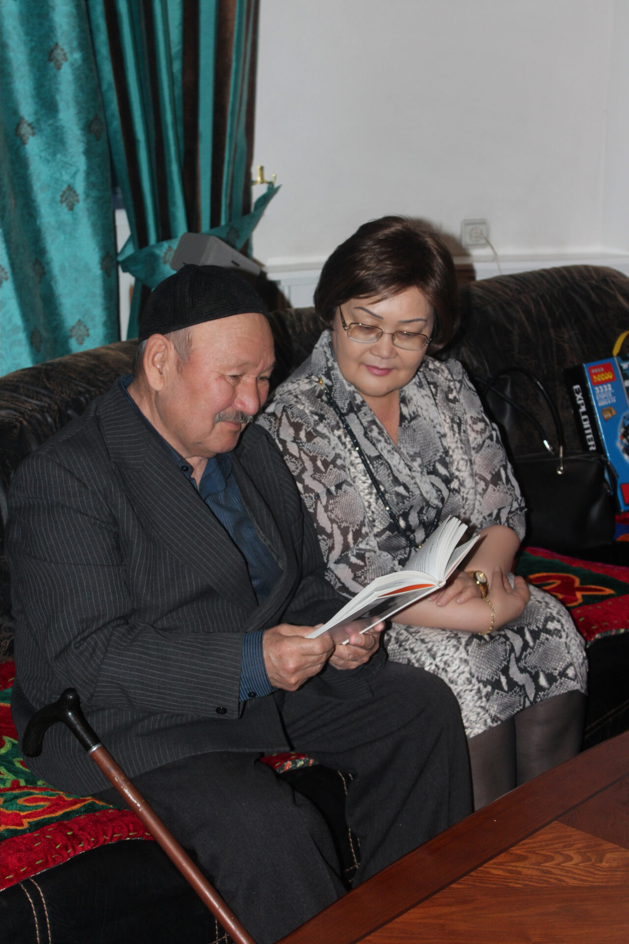 ПРОФЕССОР МАМБЕТАЛИЕВА ГҮЛМИРА ЭЖЕБИЗДИН ЭМГЕГИН ЭЛ ЭСКЕРЕТ