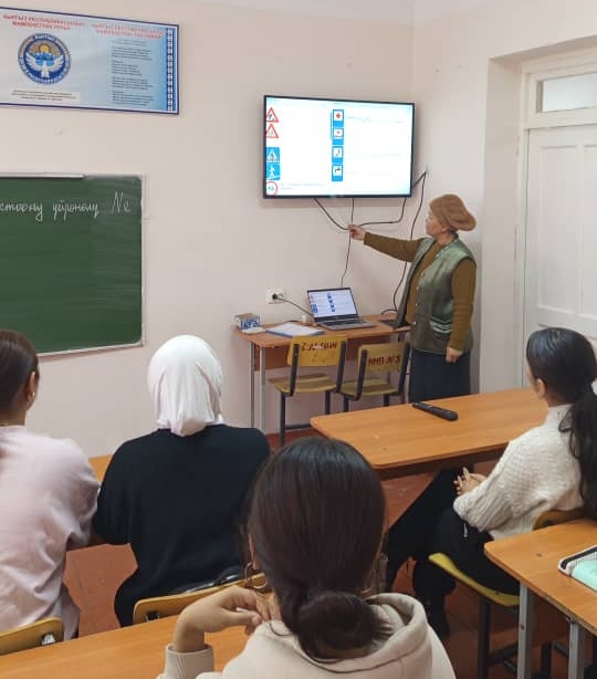 ЖОЛДО ЖҮРСӨҢ, САК БОЛ!