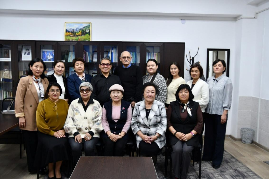  УСТАТ ЖӨНҮНДӨ СӨЗ   