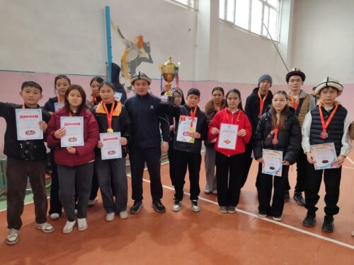 ЧҮЙ-ТОКМОК: “ТОГУЗ КОРГООЛ” ОЮНУ УЮШКАНДЫКТА ӨТТҮ