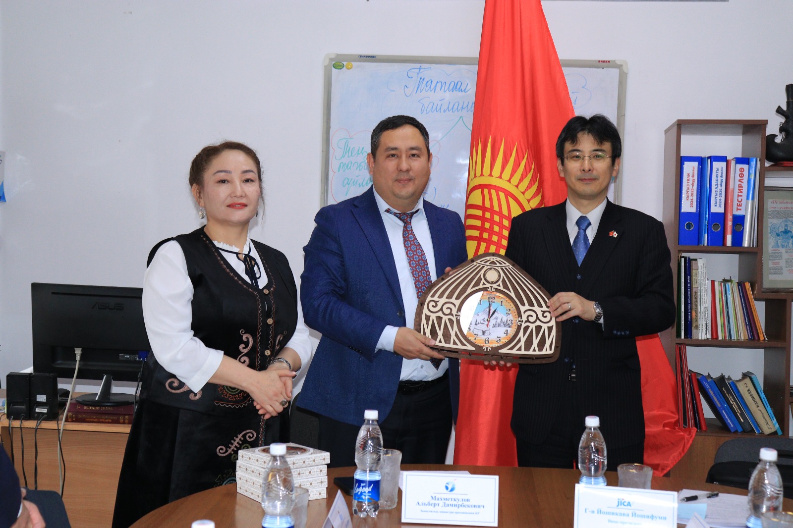 Заманга шайкеш билим: №98 лицей — сулуулук жана IT тармагындагы алдыңкы тажрыйба борбору