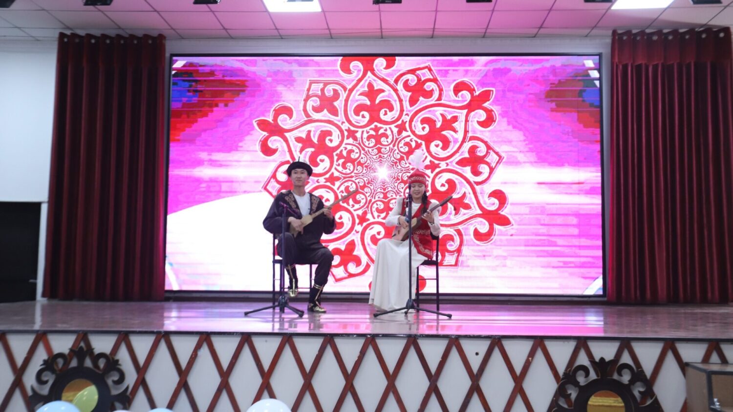 ЭНЕ ТИЛГЕ ТААЗИМ