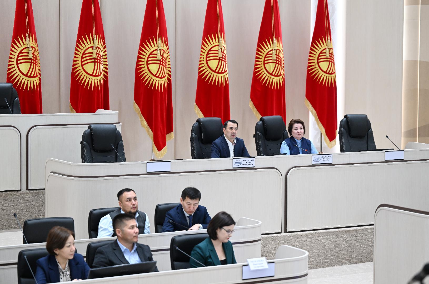 “ТАЗА ШААР” - КЕЛЕЧЕК ЭЭЛЕРИН МЕКЕНЧИЛДИККЕ, ТАЗАЛЫККА ТАРБИЯЛАЙТ