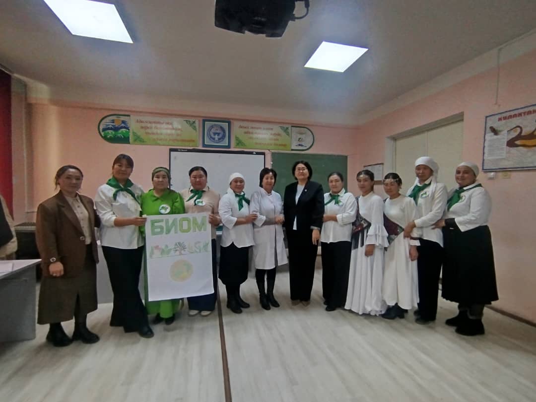 Советбек АМАТОВ:  "ОЛУТТУУ ӨЗГӨРҮҮЛӨРДҮН ИЙГИЛИГИ МУГАЛИМДЕРДИН КЕСИПТИК ДАЯРДЫГЫНА ТҮЗДӨН-ТҮЗ БАЙЛАНЫШТУУ"